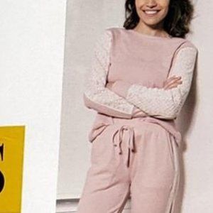 Flora Nikrooz pajamas.loungewer Pink  new in package.